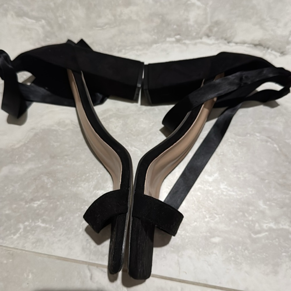 Classic Black Suede Open Toe Heels Wrap Around Ankle - Picture 2 of 4